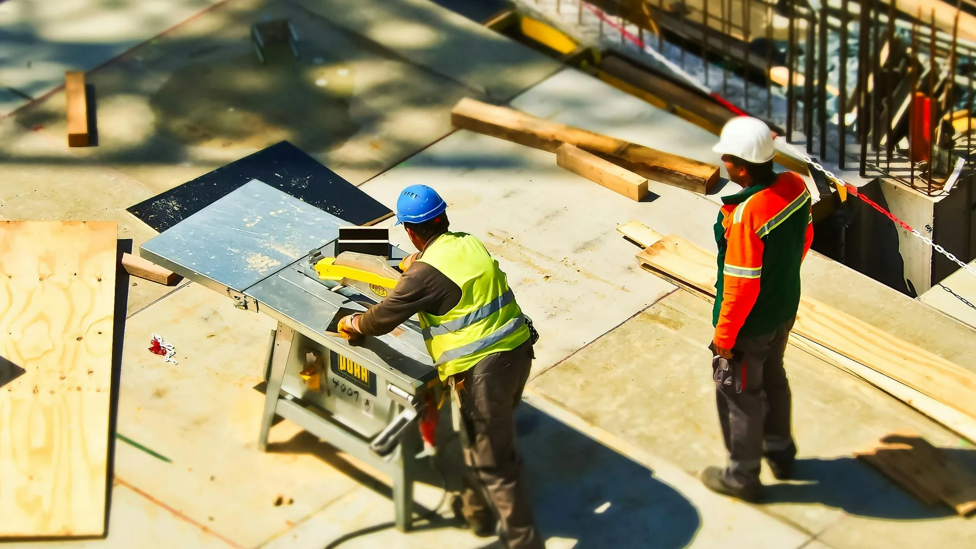 Profesionalni majstori na poslu